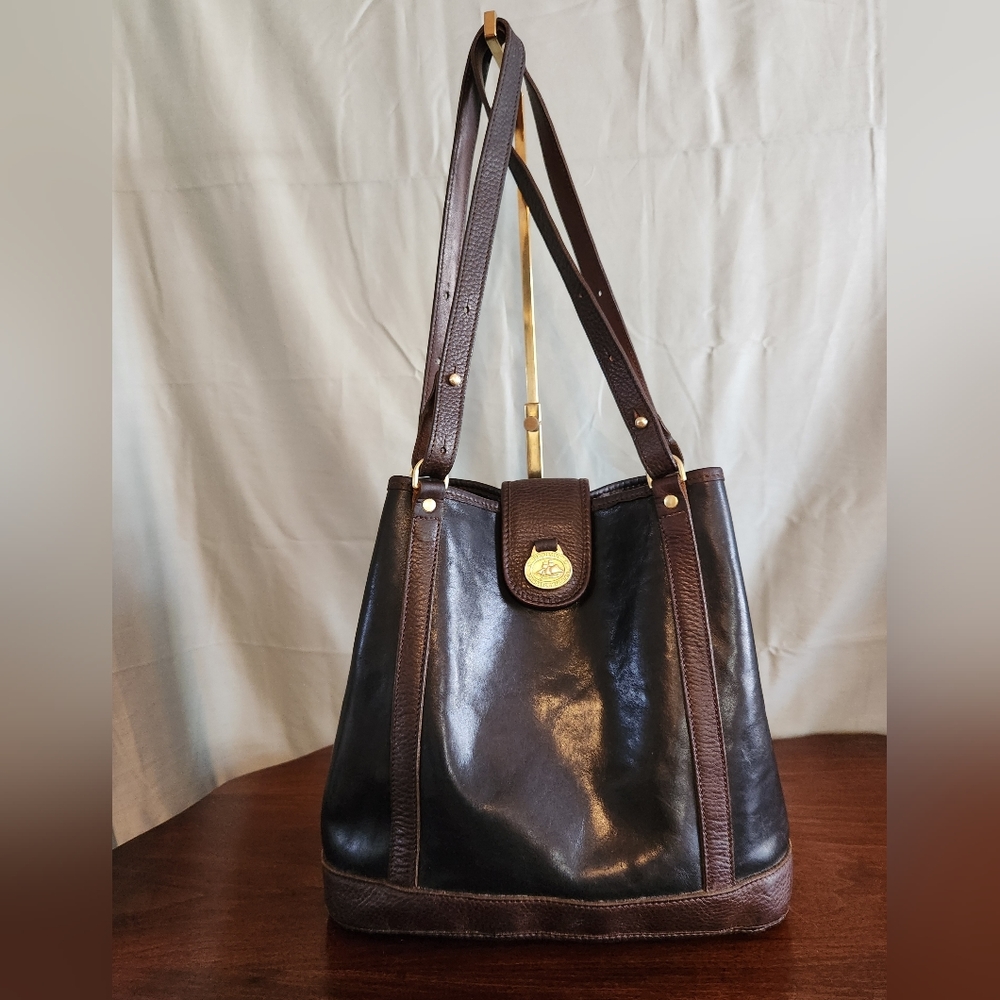 Vintage Brahmin Tuscan Bucket bag